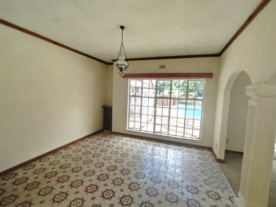 5 Bedroom Property for Sale in Flamwood North West